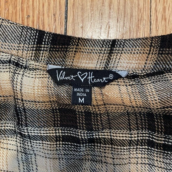 Velvet Heart Ruffled V-Neck Yellow and Black Blouse - Size M - Picture 5 of 5